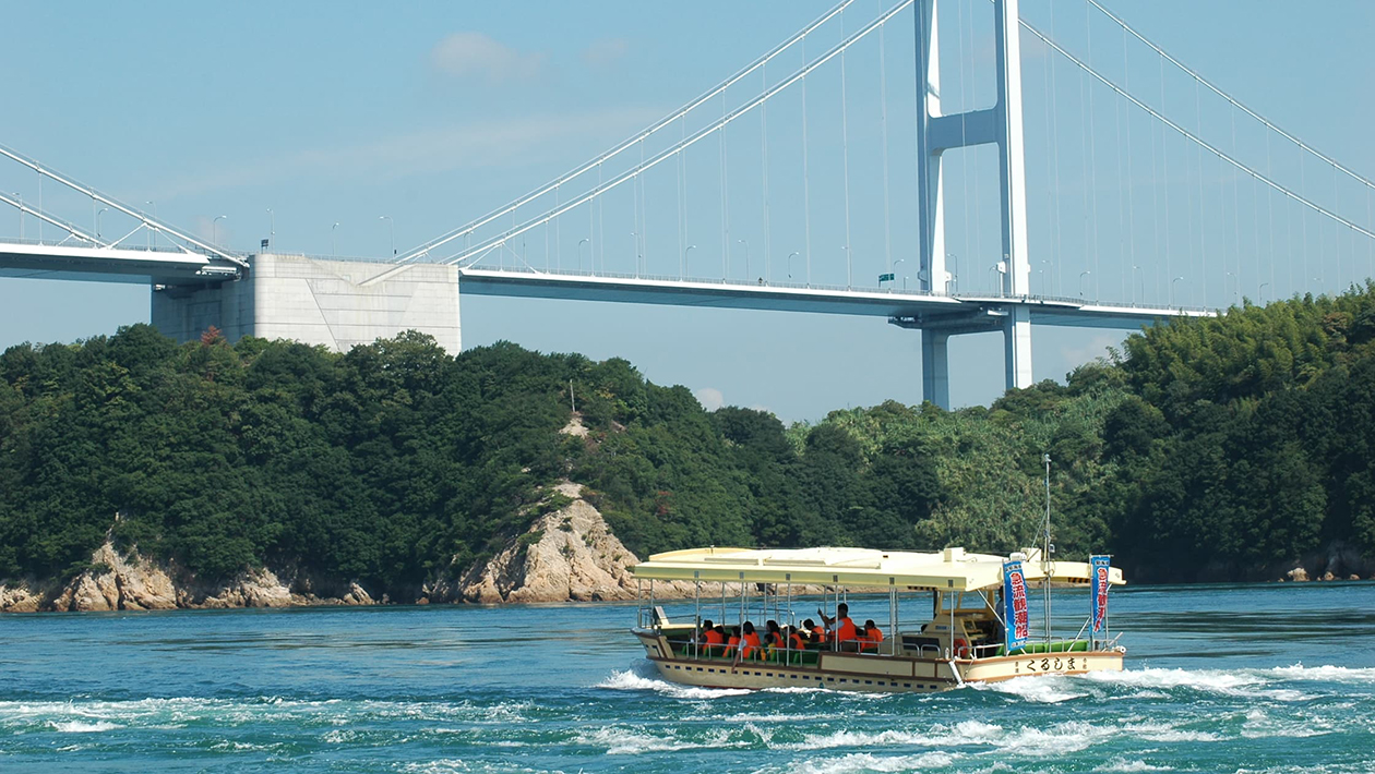 Rapid Tide Observation Boat at Kurushima Strait（Kurushima Kyūryū kanchōsen）